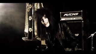 BLACK VEIL BRIDES "Perfect Weapon"